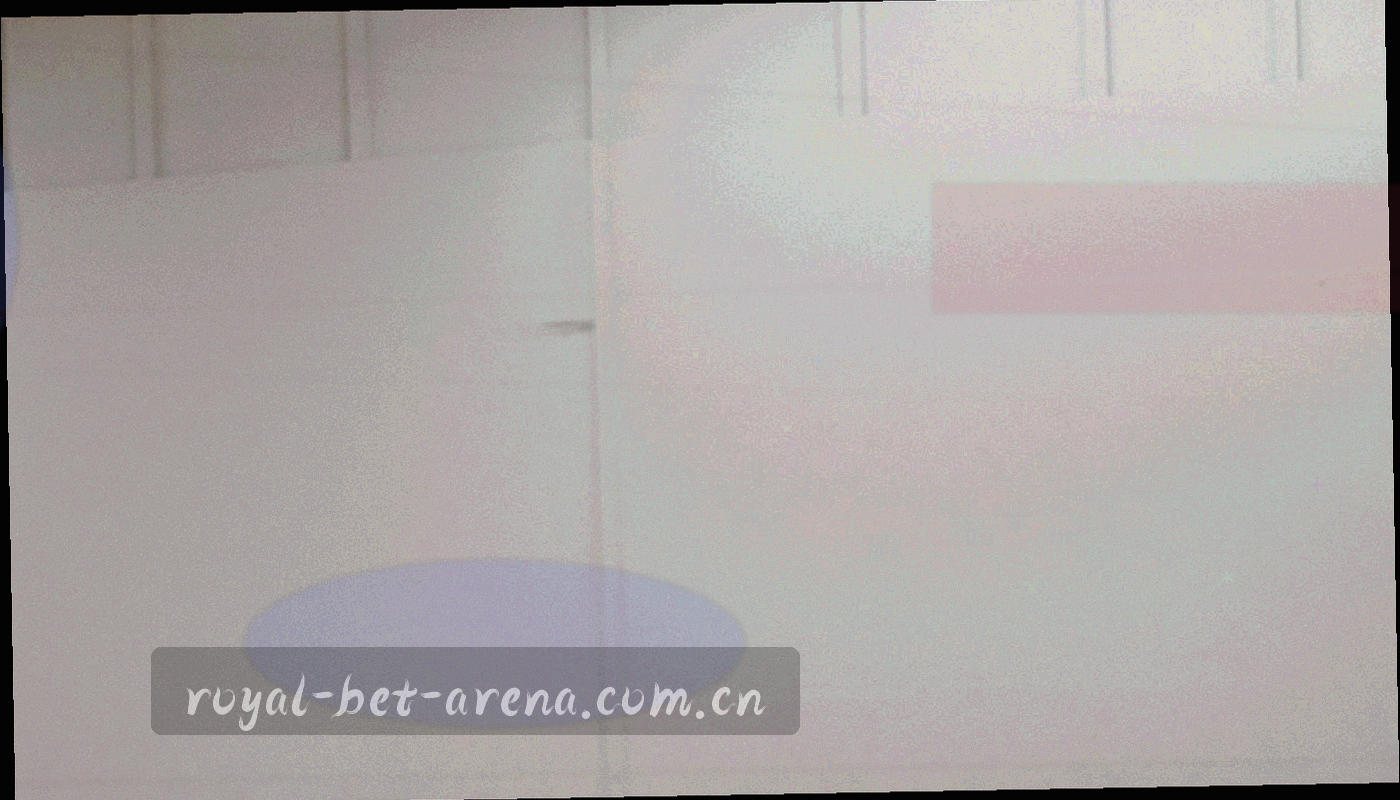 暗色背景上多条并列的横向金色轨道线，轨道节点处有细小序号标记，末端渐隐